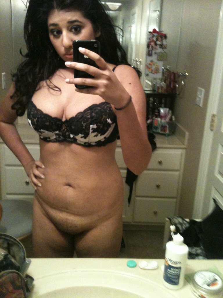 Ex Large Boobs - Nude Indian Big Boobs Girls Images | viadefacto