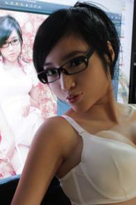 Sexy asian panty model Elly Tran Ha